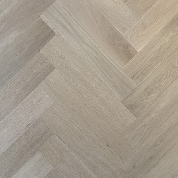 Eiken visgraat multiplank, select (noestarm), 120 mm breed, zonder V-groef
